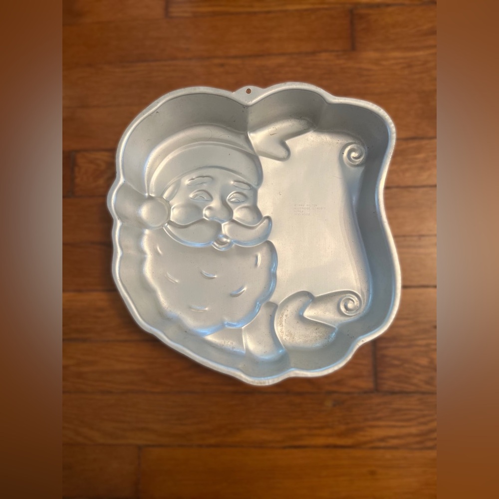 1982 Wilton "Santa Checking List" Cake Pan